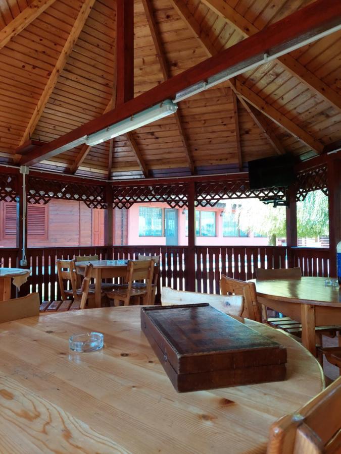 Pensiunea La Tavi Murighiol Luaran gambar
