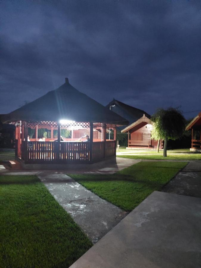 Pensiunea La Tavi Murighiol Luaran gambar